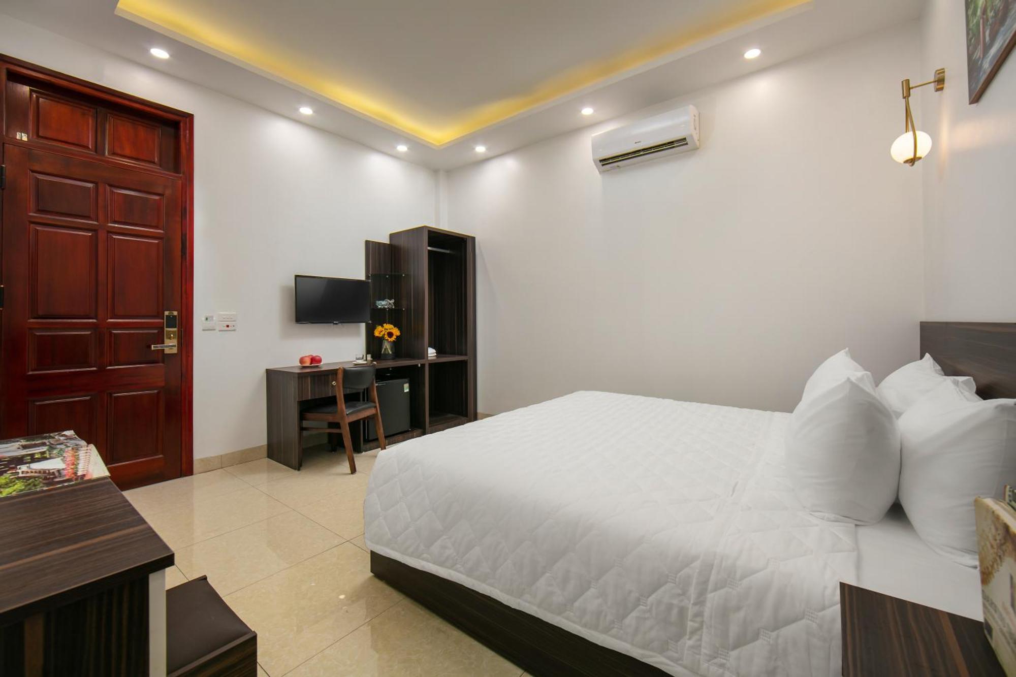 Hanoi Airport Inn & Suites Exterior photo