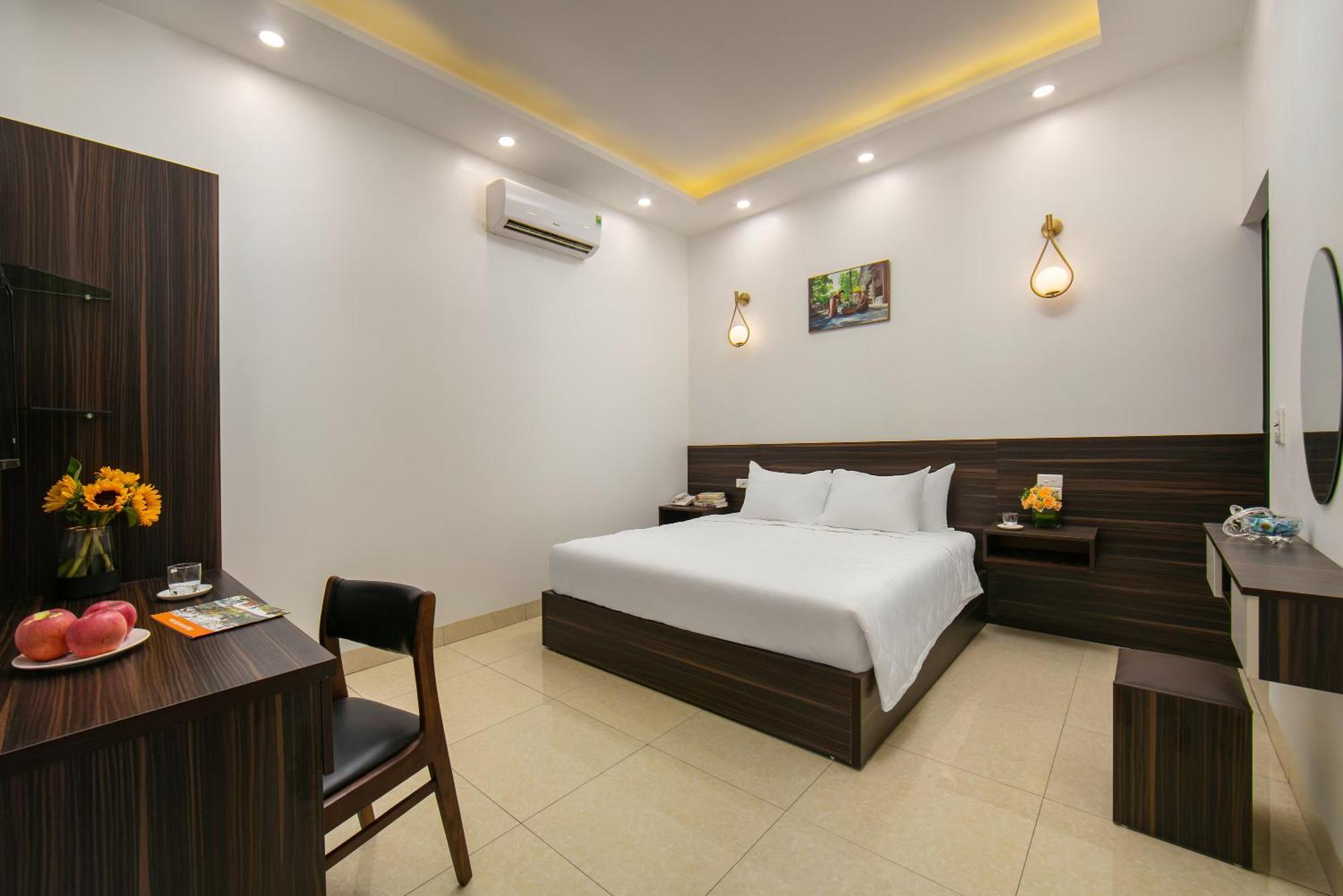 Hanoi Airport Inn & Suites Exterior photo